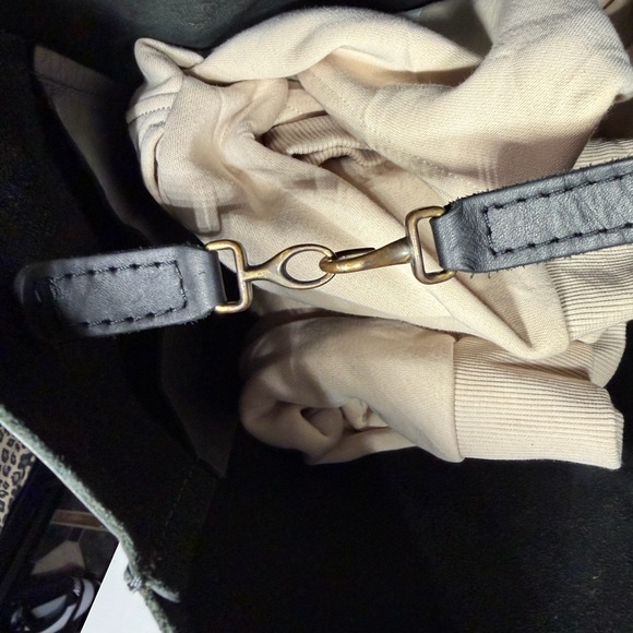 Portland Leather Black Butterfly Bucket Bag - Picture 5 of 5